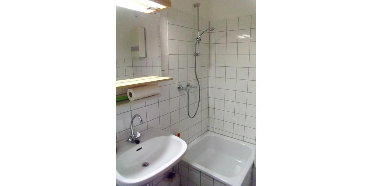 Dachgeschoßwohnung Düsseldorf Stadtbezirk 9 - 2 Zimmer, 38 m&sup2;, 139.000&euro; | Angebot:25899904