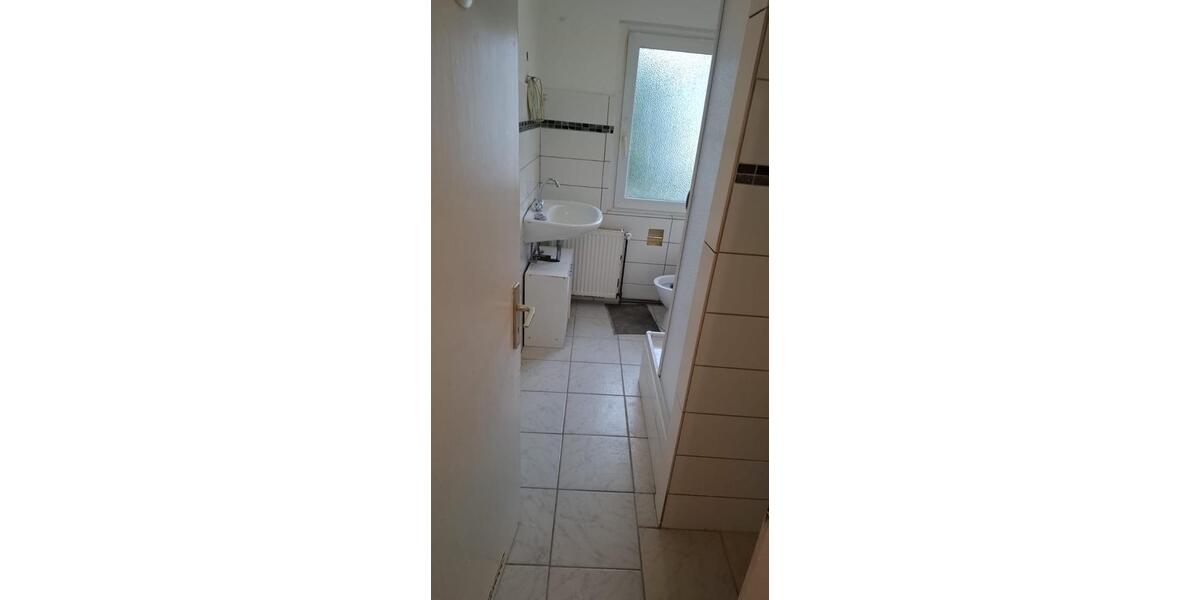 Etagenwohnung Solingen Ohligs - 2 Zimmer, 58 m&sup2;, 670&euro; | Angebot:24886260