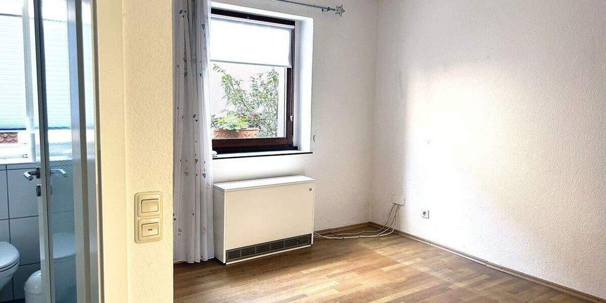 Reihenendhaus Solingen Solingen-Mitte - 7 Zimmer, 145 m&sup2;, 335.000&euro; | Angebot:24340305
