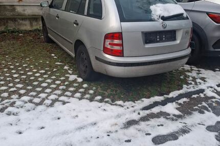 Skoda Fabia 206.891 km 700 &euro; Köln 50823