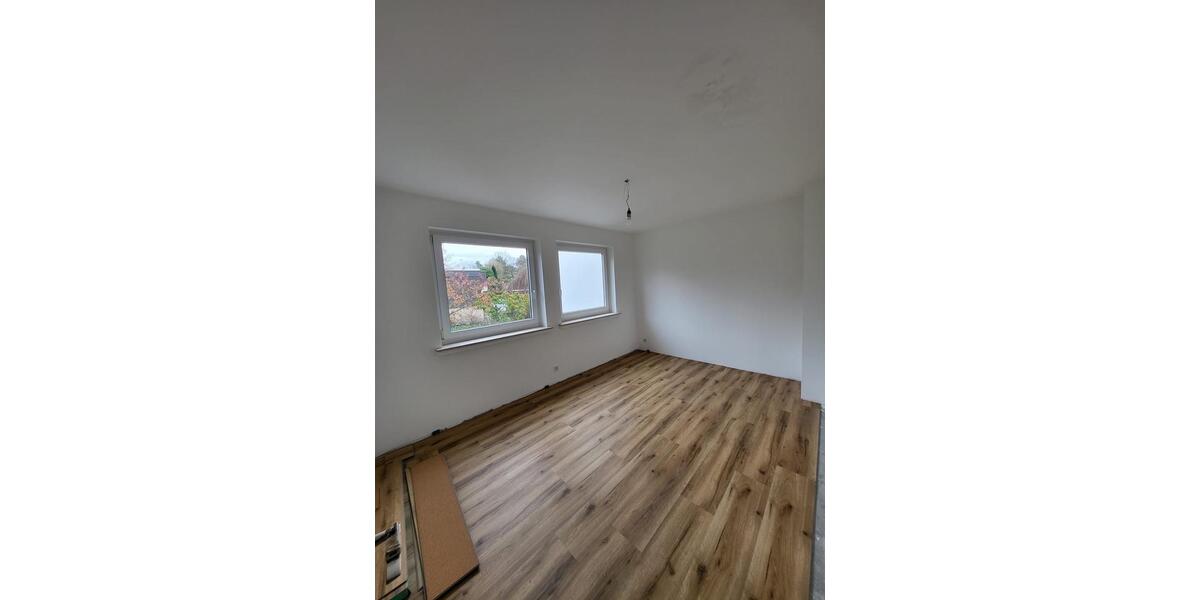 Reihenhaus Düsseldorf Stadtbezirk 7 - 6 Zimmer, 160 m&sup2;, 2.700&euro; | Angebot:24695743