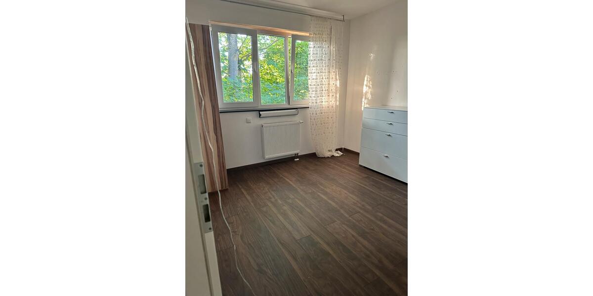 Reihenhaus Düsseldorf Stadtbezirk 7 - 6 Zimmer, 166 m&sup2;, 3.300&euro; | Angebot:27615910