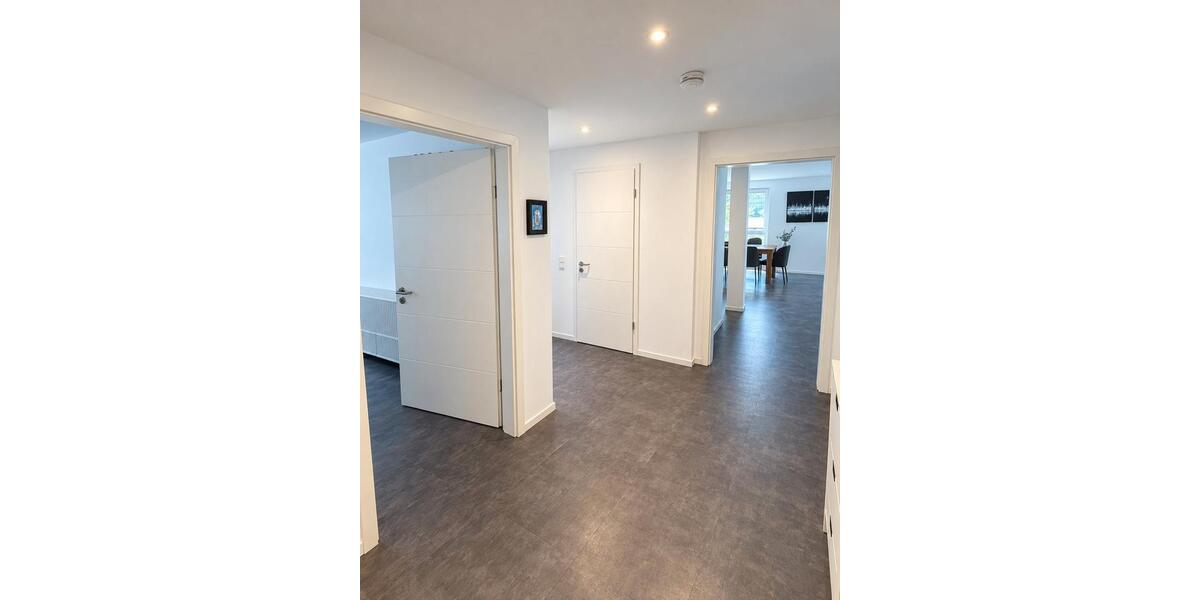 Erdgeschoßwohnung Velbert Pöthen - 3.5 Zimmer, 96 m&sup2;, 1.305&euro; | Angebot:27587005
