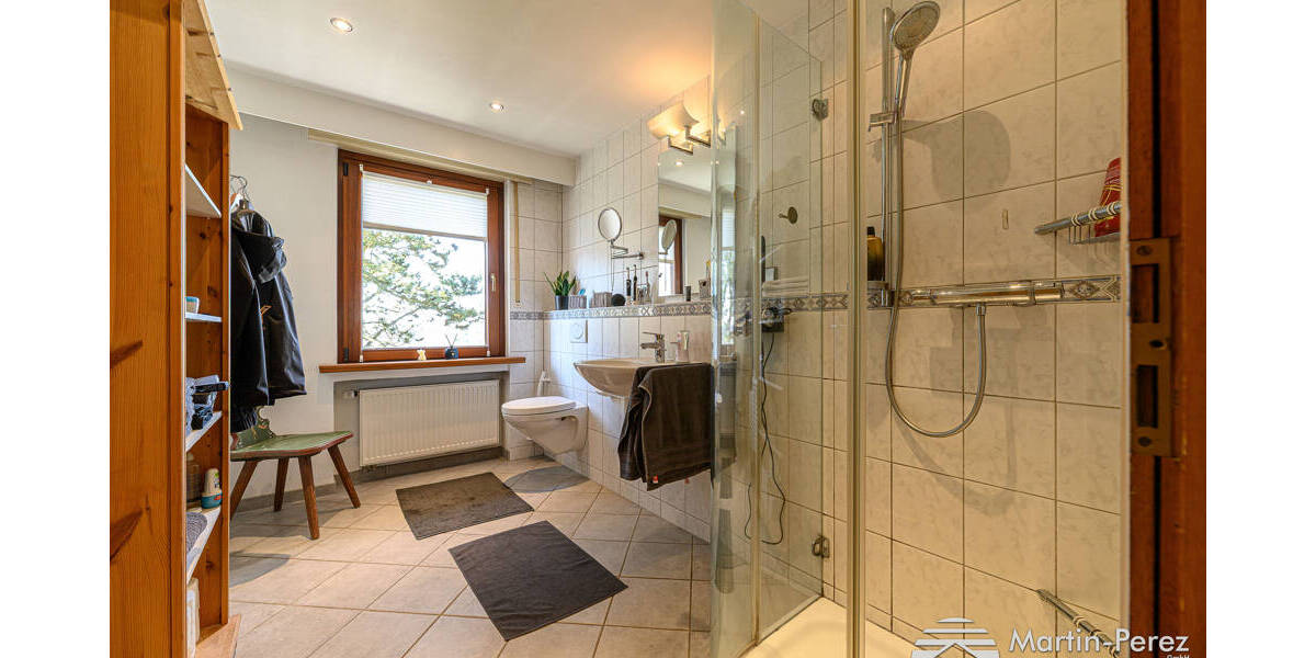 Etagenwohnung Breckerfeld - 3 Zimmer, 156 m&sup2;, 280.000&euro; | Angebot:26489453