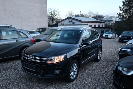 VW Tiguan 111.431 km 16.990 € Solingen 42653