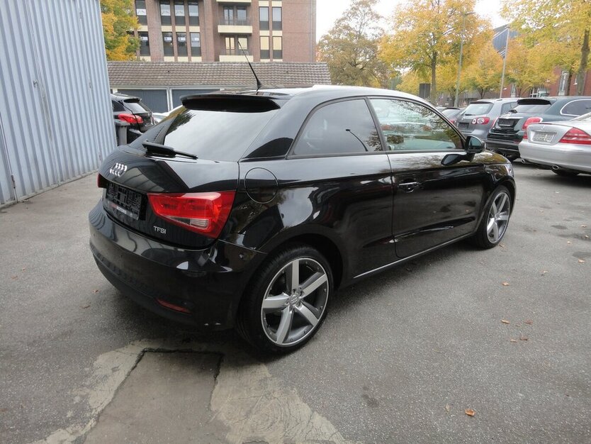 Audi A1 ambition 1,2 TFSI Klimaautom.SHZ PDC Alu17 105.000 km 7.390 € Neuss 41462