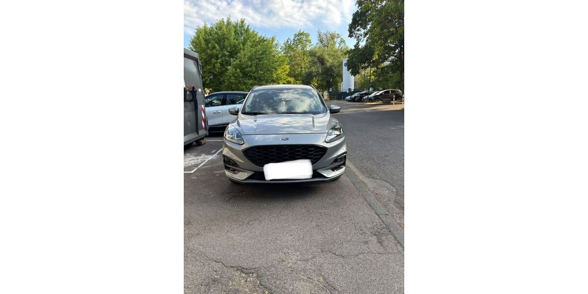 Ford Kuga 62.086 km 17.800 &euro; Köln 51067