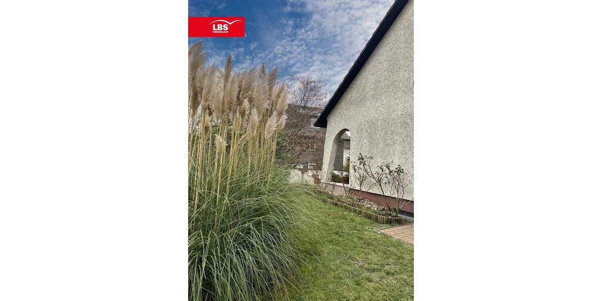 Einfamilienhaus Leverkusen Bürrig - 5 Zimmer, 150 m&sup2;, 549.000&euro; | Angebot:24460014