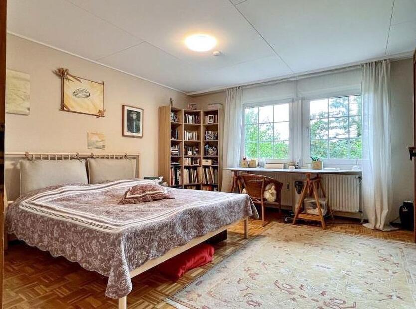 Freundliches 5,5-Zimmer-Haus mit Terrasse, Kamin, Pool und Sauna
