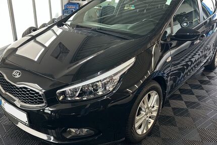 Kia ceed / Ceed 92.000 km 8.450 &euro; Köln 50997
