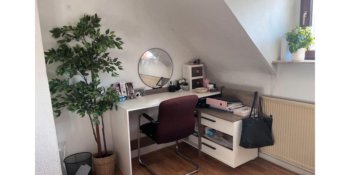 Dachgeschoßwohnung Köln Kalk - 475&euro; | Angebot:24652544