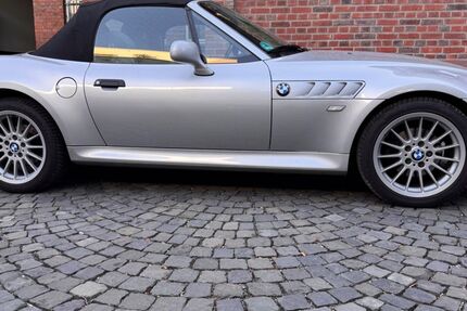 BMW Z3 63.000 km 15.900 &euro; Düsseldorf 40217