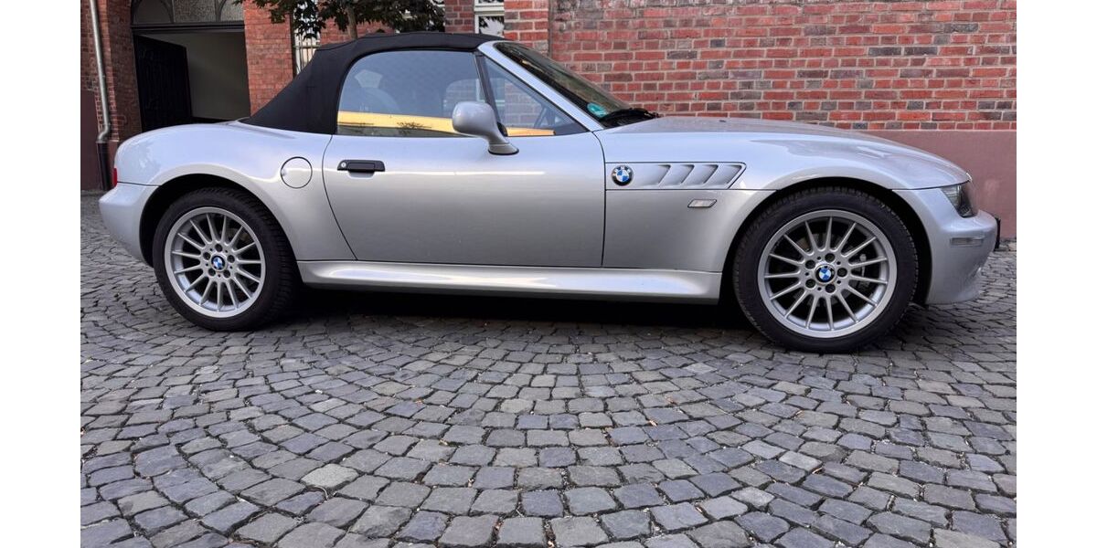 BMW Z3 63.000 km 15.900 &euro; Düsseldorf 40217