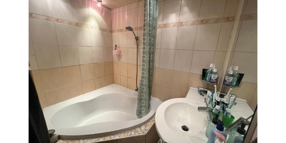 Etagenwohnung Dormagen Hackenbroich - 3 Zimmer, 73 m&sup2;, 1.000&euro; | Angebot:25898936