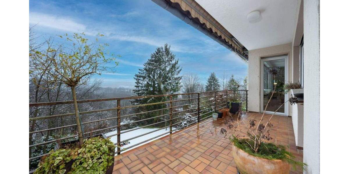 Etagenwohnung Velbert Langenberg - 4 Zimmer, 120 m&sup2;, 315.000&euro; | Angebot:24857677