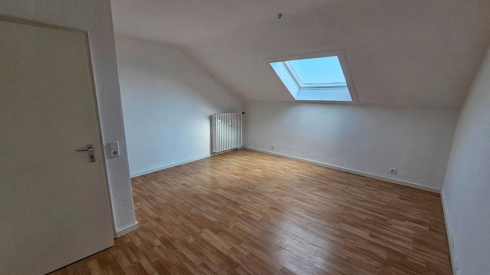 Dachgeschoßwohnung Ratingen Lintorf - 2 Zimmer, 72 m&sup2;, 690&euro; | Angebot:25981109