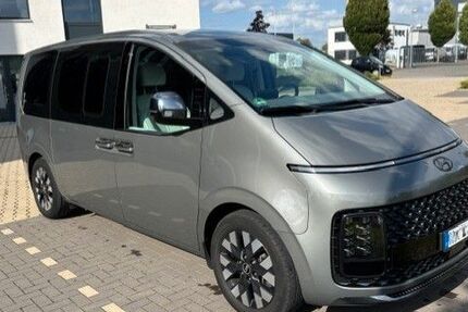 Hyundai STARIA 49.500 km 37.950 &euro; Köln 50859