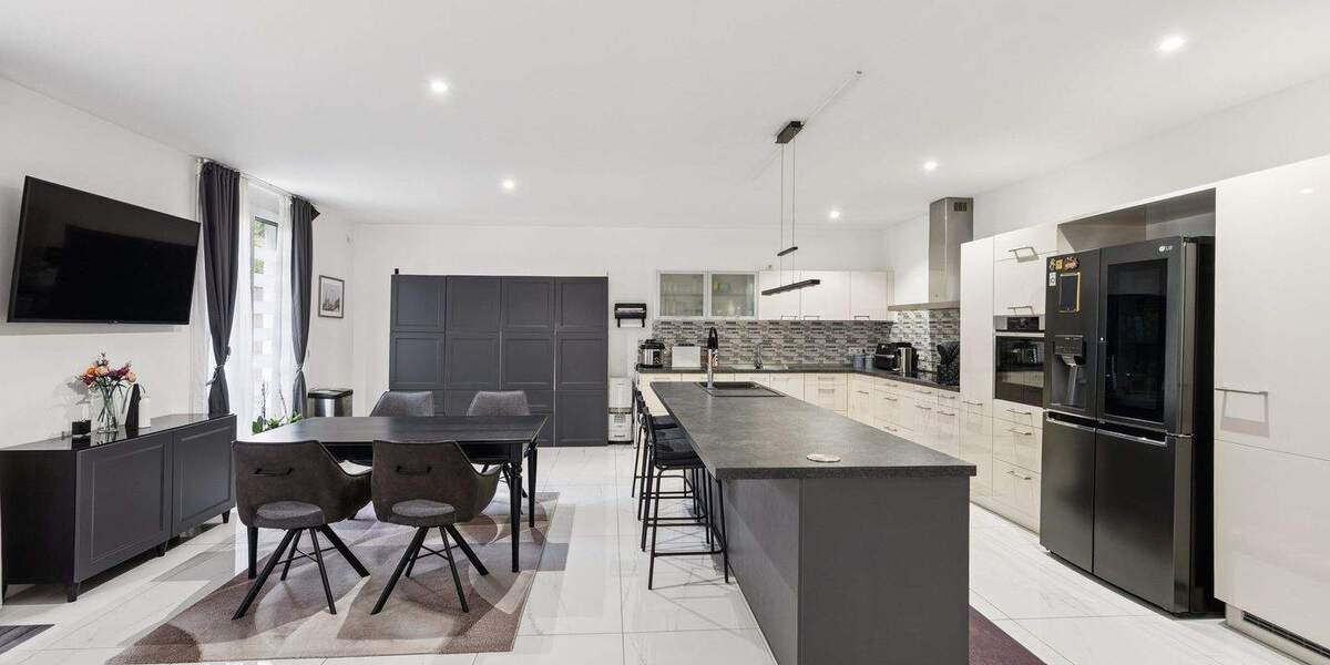 Doppelhaushälfte Neuss Weissenberg - 8 Zimmer, 324 m&sup2;, 1.349.000&euro; | Angebot:25685892