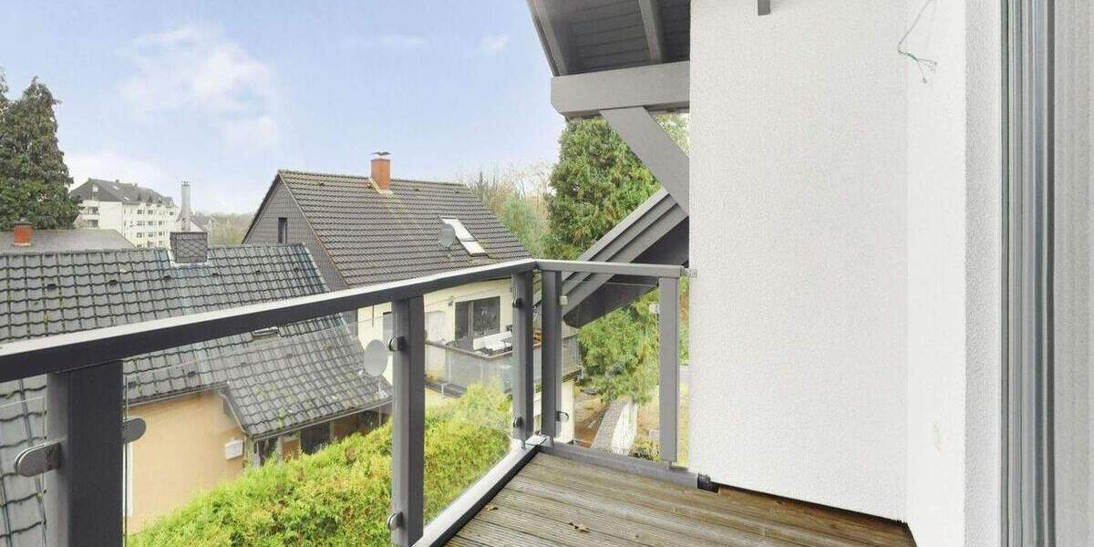 Einfamilienhaus Leverkusen Quettingen - 8 Zimmer, 285 m&sup2;, 989.000&euro; | Angebot:25900055