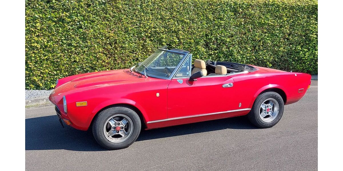 Fiat 124 Spider 99.999 km 13.250 &euro; Leverkusen 51373
