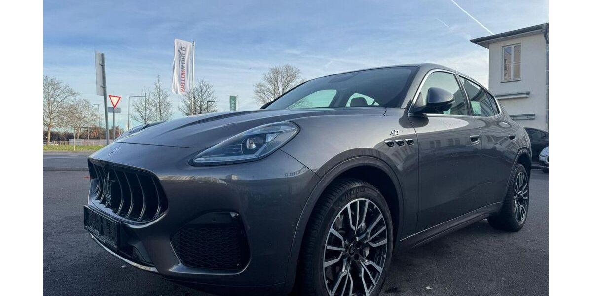 Maserati Grecale 29.840 km 57.980 &euro; Köln 50829