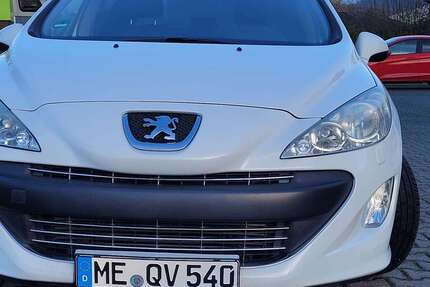 Peugeot 308 96.000 km 6.800 &euro; Velbert 42551