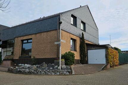 Haus Wülfrath - 6 Zimmer, 200 m&sup2;, 750.000&euro; | Angebot:24459685