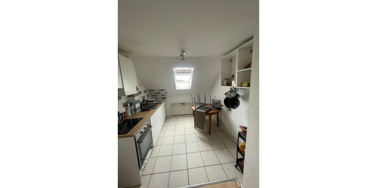 Dachgeschoßwohnung Düsseldorf Stadtbezirk 5 - 3 Zimmer, 57 m&sup2;, 500&euro; | Angebot:26664024