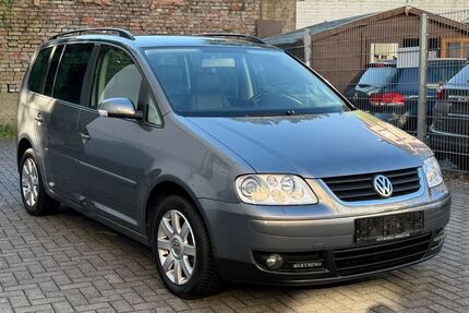 VW Touran 157.800 km 5.999 &euro; Solingen 42655