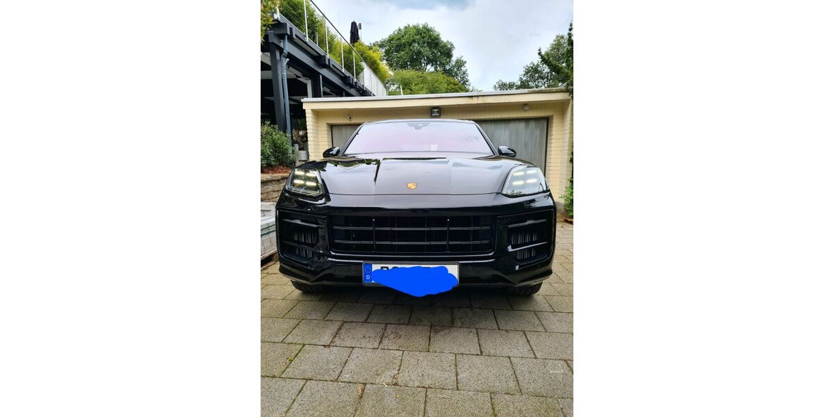 Porsche Cayenne 14.500 km 99.000 &euro; Remscheid 42855