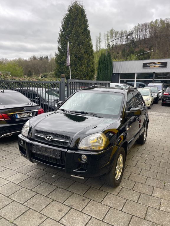 Hyundai TUCSON 220.000 km 3.890 € Engelskirchen 51766