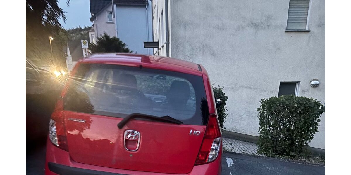 Hyundai i10 177.700 km 1.800 &euro; Halver 58553