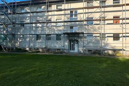 Geräumige 3-Zi.-Erdgeschosswohnung mit Balkon! zimmer