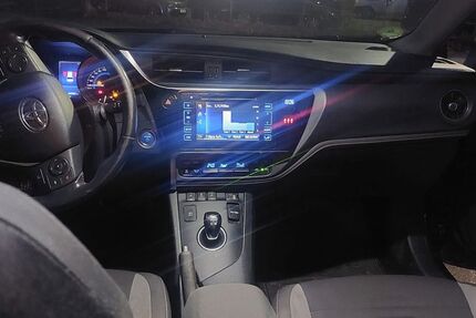 Toyota Auris 245.000 km 10.999 € Düsseldorf 40468