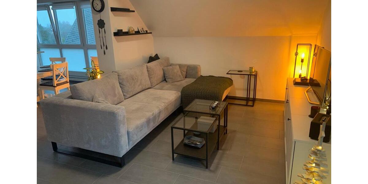 Dachgeschoßwohnung Leverkusen Alkenrath - 2 Zimmer, 51 m&sup2;, 595&euro; | Angebot:24847807