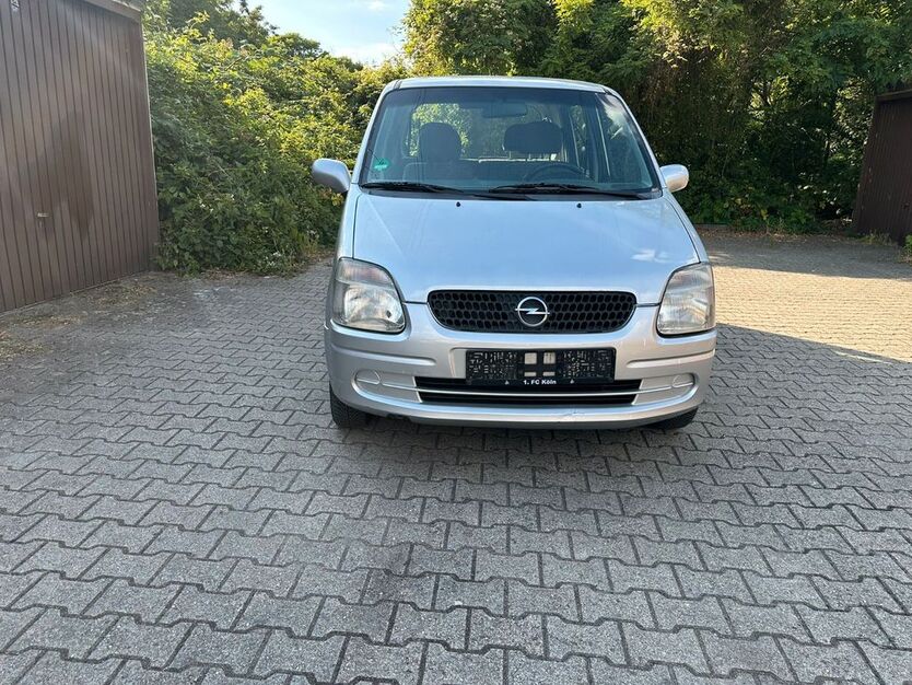 Opel Agila 98.000 km 600 € Köln 51107
