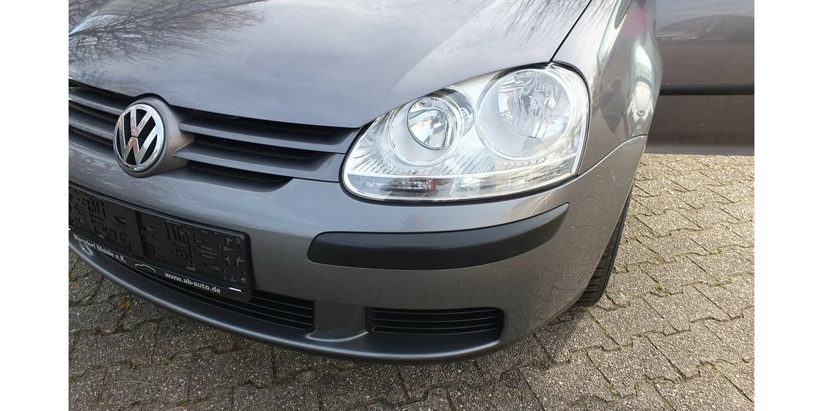 VW Golf BLACK WEEK 25:TRENDLINE KLIMAAUTOMATIK 5-TÜRI 132.115 km 4.498 € Köln 50858