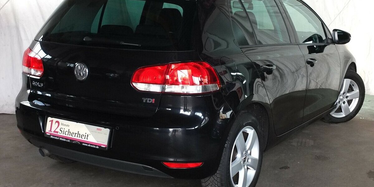 VW Golf 1.6TDi BLACK WEEK 25:TEAM EINPARKHILFE SHZ TE 159.855 km 6.904 € Köln 50858