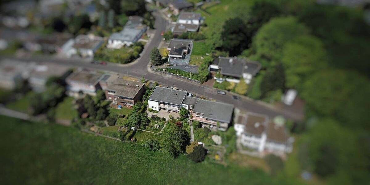 Bungalow Leverkusen Lützenkirchen - 9 Zimmer, 211 m&sup2;, 498.000&euro; | Angebot:26064429