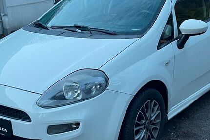 Fiat Punto 206.000 km 3.190 &euro; Solingen 42697