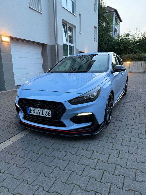 i30
