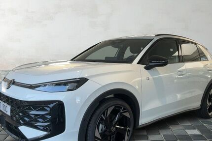 VW T-Roc 2.427 km 39.990 &euro; Radevormwald 42477