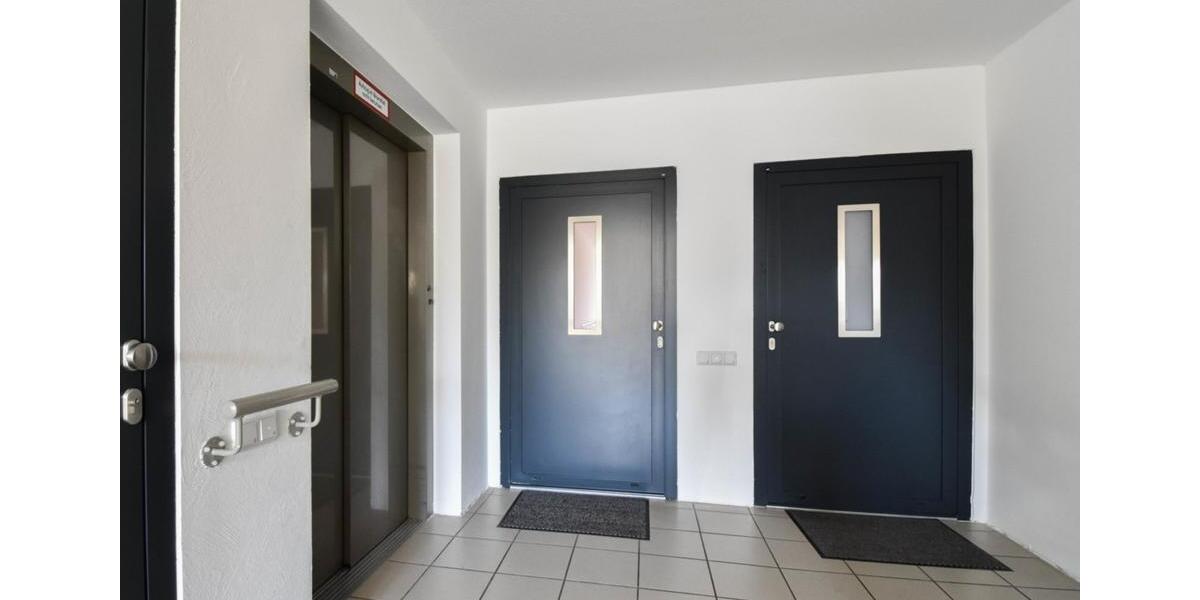 Dachgeschoßwohnung Solingen Höhscheid - 2 Zimmer, 73 m&sup2;, 745&euro; | Angebot:24951923