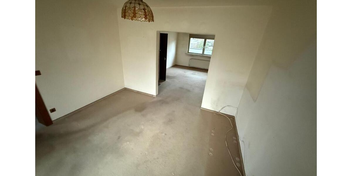 Doppelhaushälfte Köln Ehrenfeld - 5 Zimmer, 150 m&sup2;, 350.000&euro; | Angebot:24852009