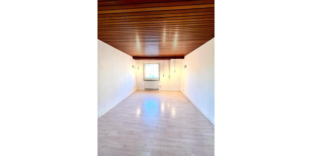 Dachgeschoßwohnung Wuppertal Gemarkung Elberfeld - 3 Zimmer, 70 m&sup2;, 610&euro; | Angebot:24842509