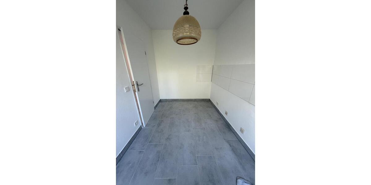 Etagenwohnung Velbert Langenberg - 3 Zimmer, 77 m&sup2;, 1.100&euro; | Angebot:27600464
