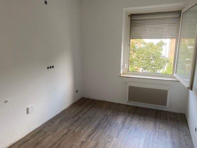 Etagenwohnung Neuss Stadionviertel - 2 Zimmer, 55 m&sup2;, 530&euro; | Angebot:24794322