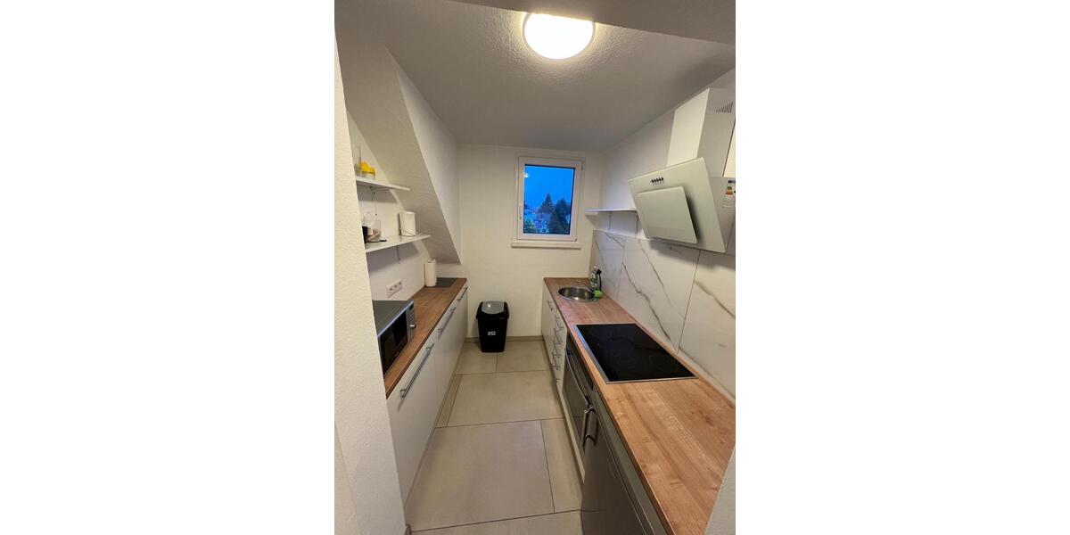 Dachgeschoßwohnung Leverkusen Schlebusch - 2 Zimmer, 39 m&sup2;, 1.080&euro; | Angebot:24850369