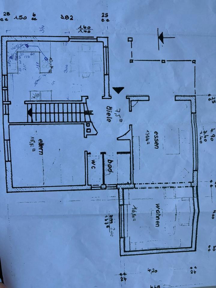 Freistehendes Einfamilienhaus mit 5 Zimmern in Solingen