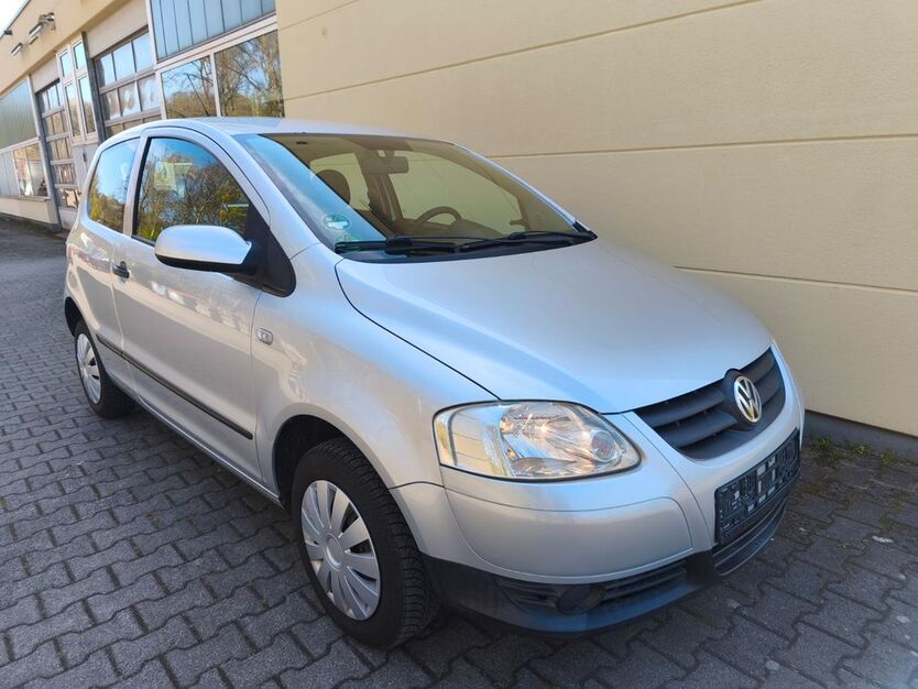 VW Fox 88.000 km 2.490 € Hattingen 45527